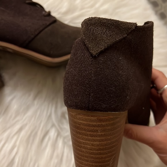 TOMS Lunata Chocolate Brown Lace-Up Booties 🤎 - Picture 3 of 8